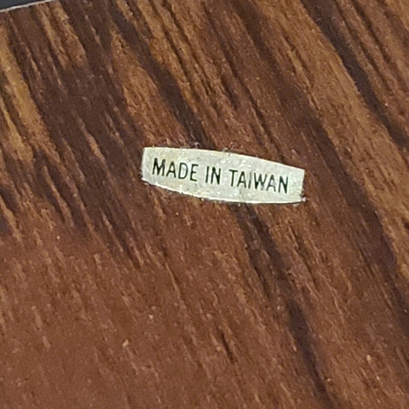 Vintage Apple Trivet Hanging Wood and Cork Hot Plate Wall Decor - Picture 6 of 9